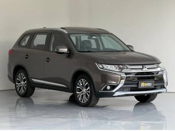 MITSUBISHI OUTLANDER 2.0 COMFORT 16V GASOLINA 4P AUTOMÁTICO MITSUBISHI OUTLANDER 2.0 COMFORT 16V GASOLINA 4P AUTOMÁTICO